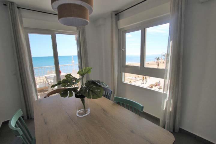 Apartamento Primera Linea Playa Centro De Guardamar Apartment Guardamar del Segura Luaran gambar