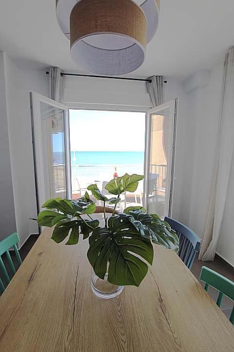 Apartamento Primera Linea Playa Centro De Guardamar Apartment Guardamar del Segura Luaran gambar